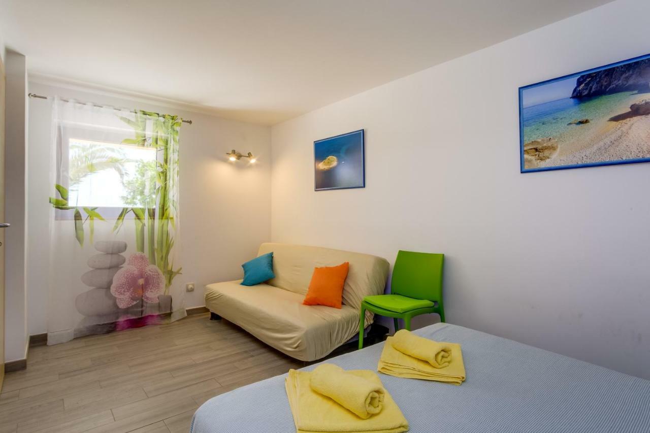 Villa Magnolia มาลีโลชินจ์ ภายนอก รูปภาพ